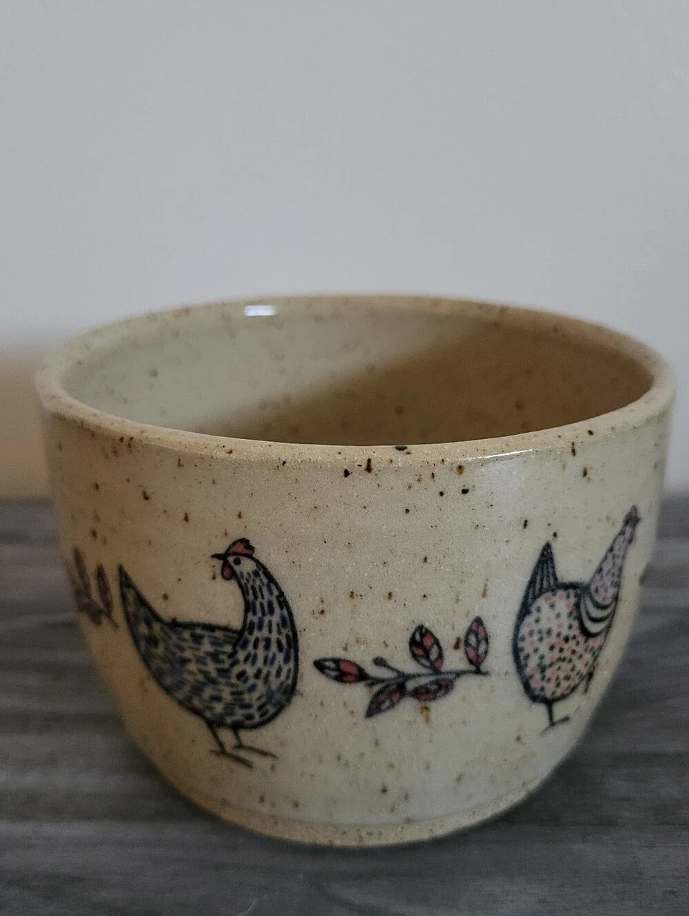 Chicken Stoneware Pottery Berry Bowl Collander